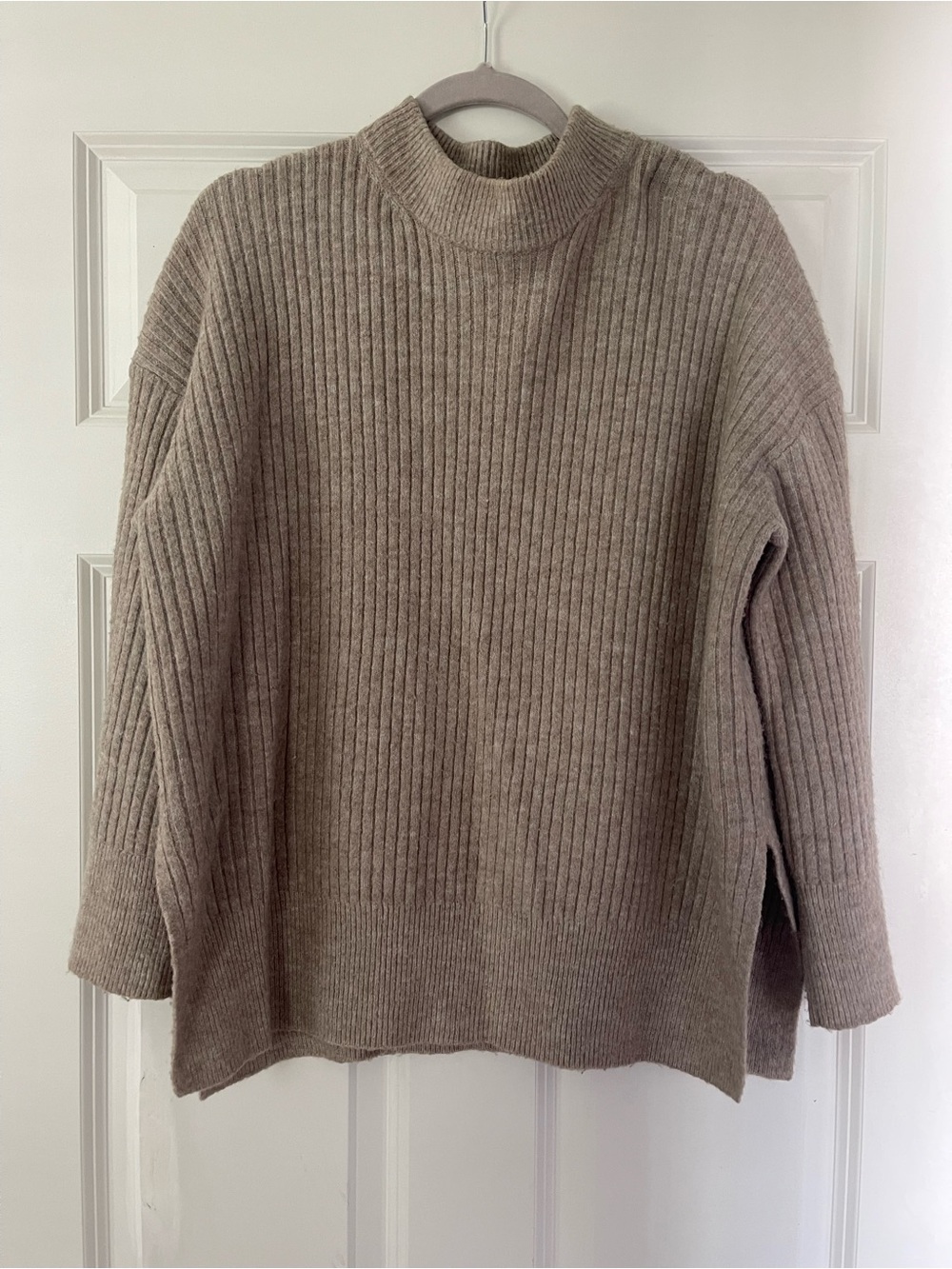 H&M Women's Ribbed Mock Neck Sweater in Taupe